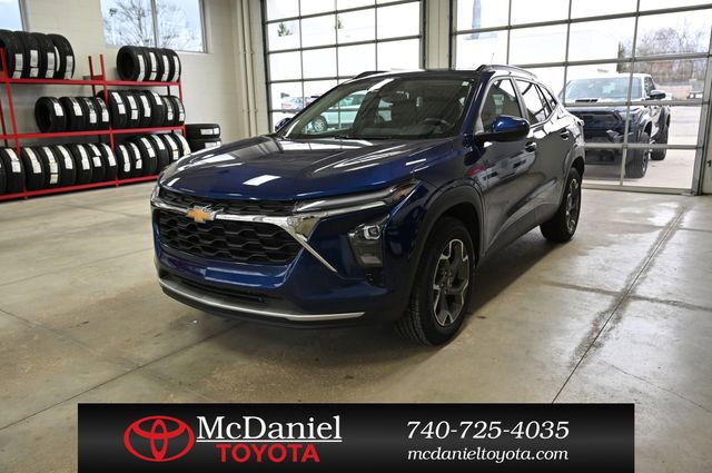 Used 2024 Chevrolet Trax LT w/ Sunroof Package