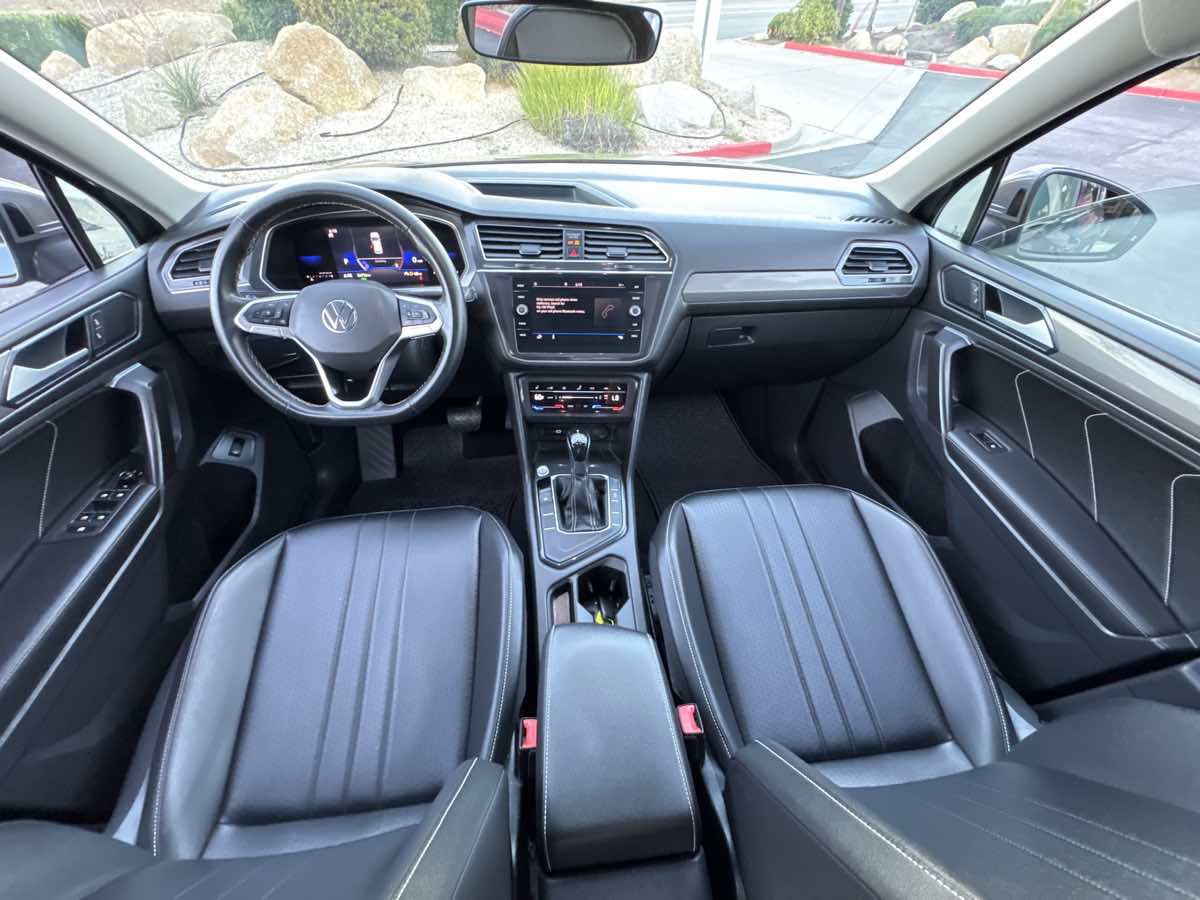 Used 2022 Volkswagen Tiguan SE image 13