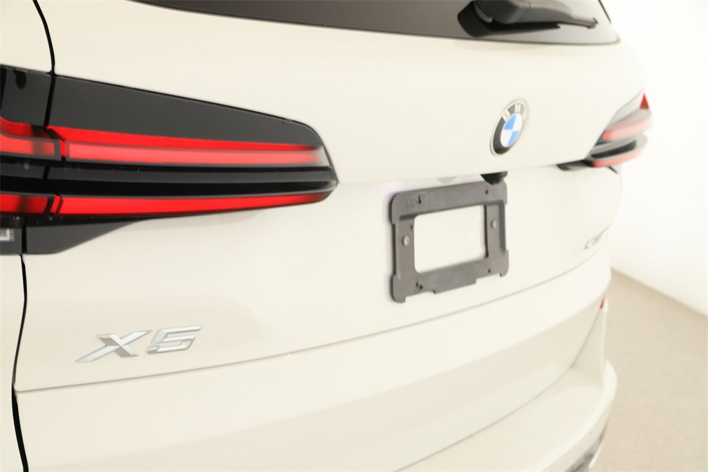 Used 2024 BMW X5 sDrive40i w/ M Sport Package image 30