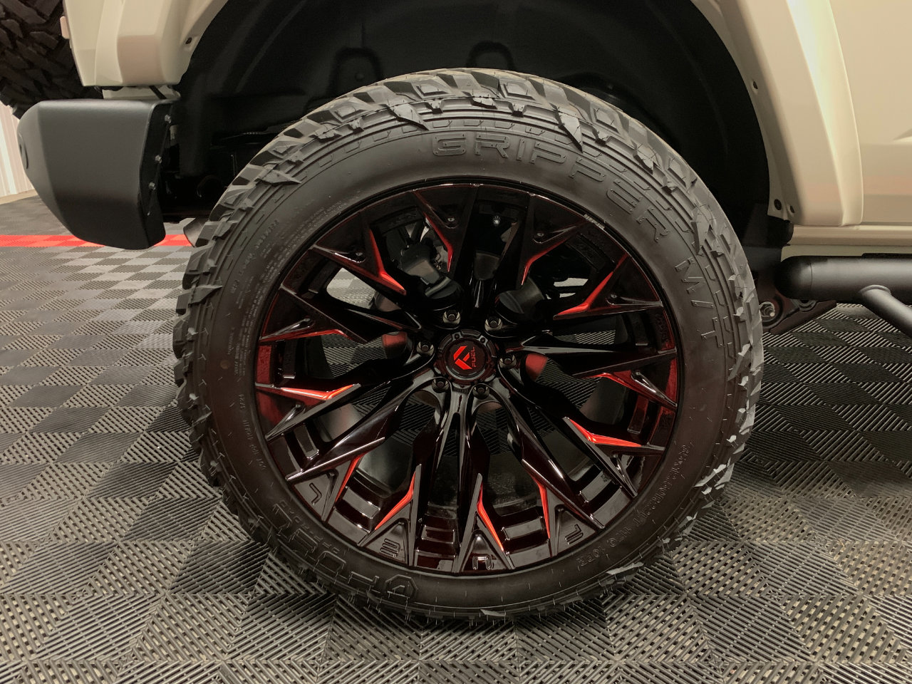 Used 2025 Ford Bronco Outer Banks w/ Sasquatch Package image 32