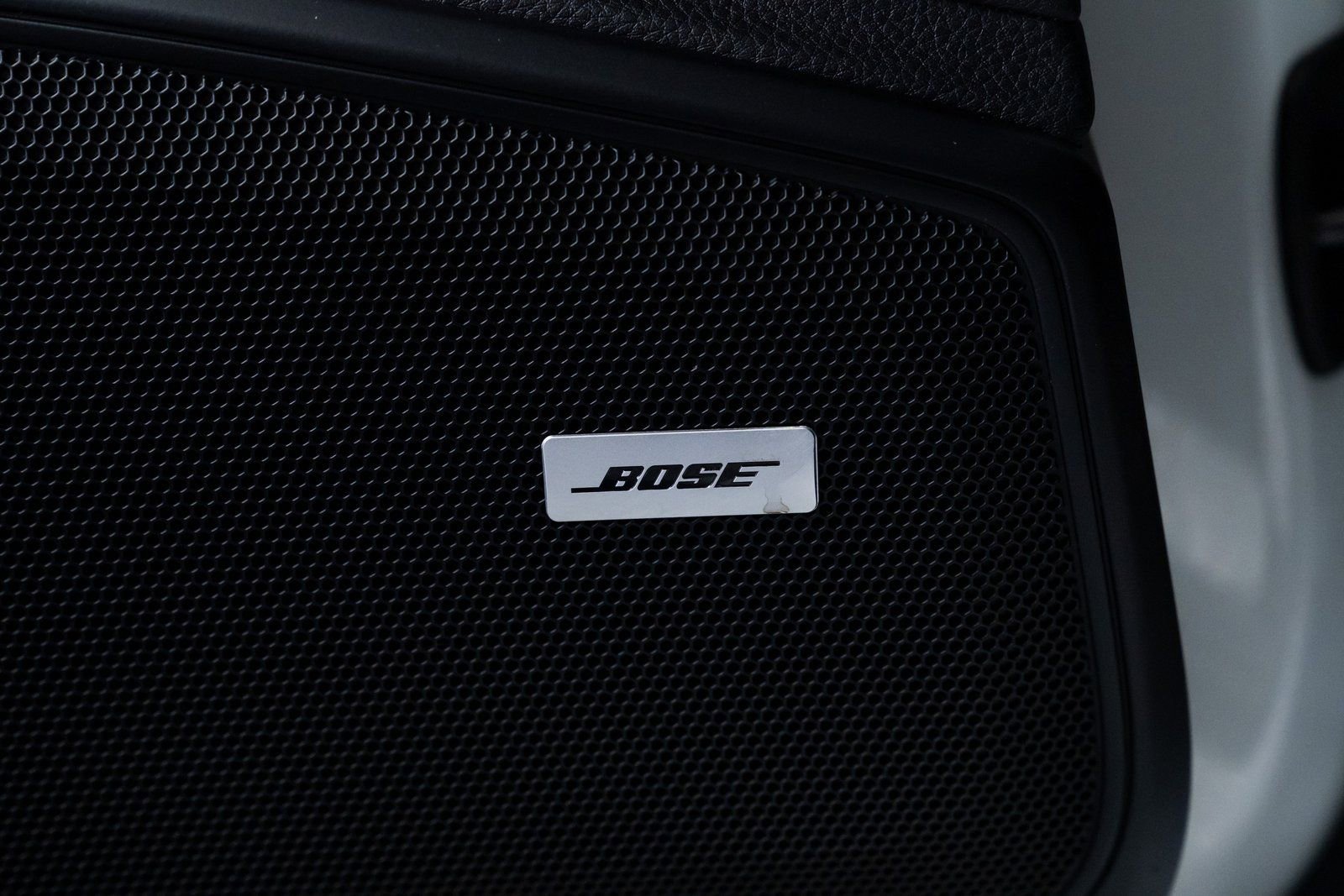 Used 2020 Porsche Panamera 4 image 15