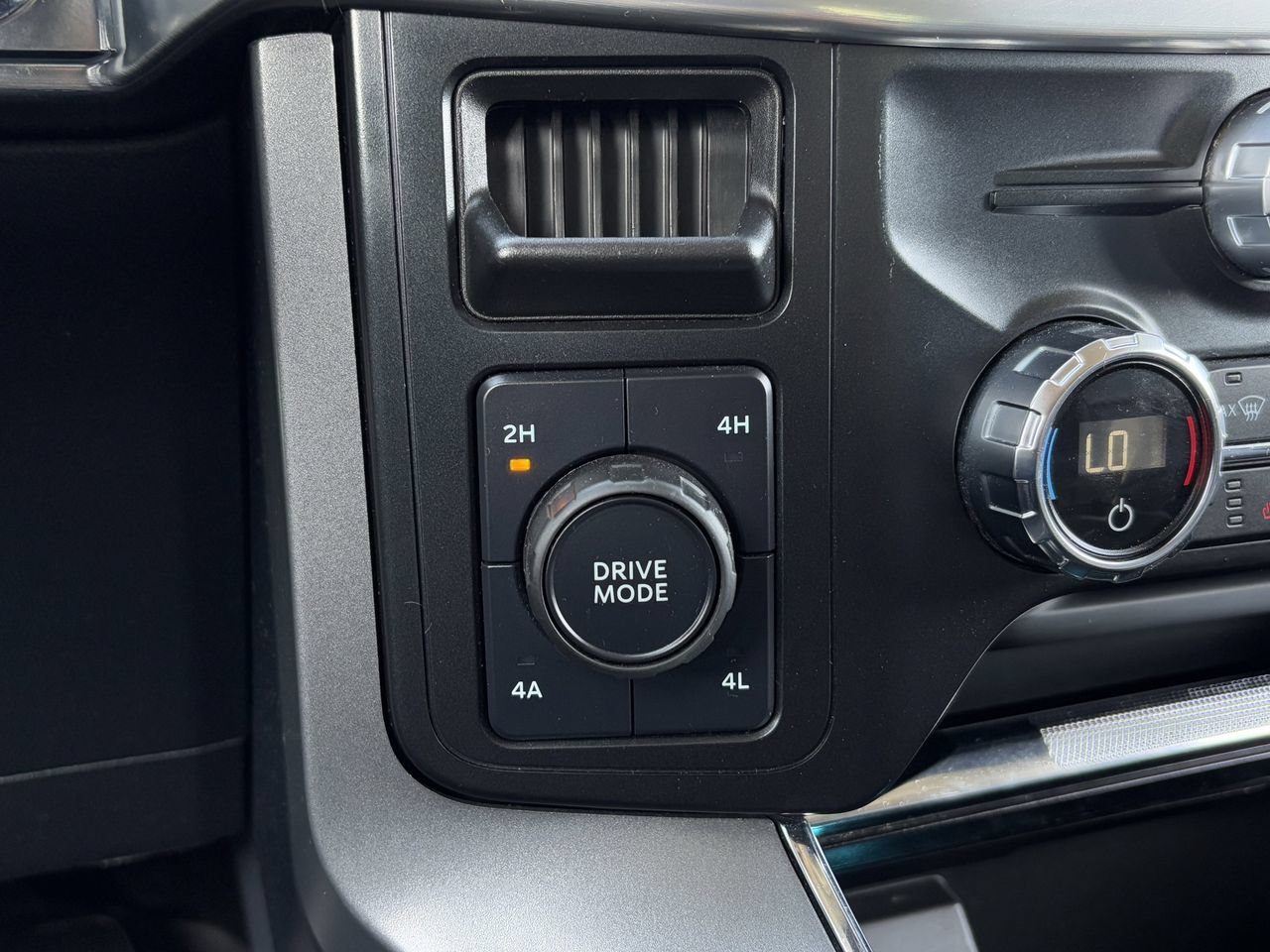 Used 2021 Ford F150 Lariat AWD/4WD image 22