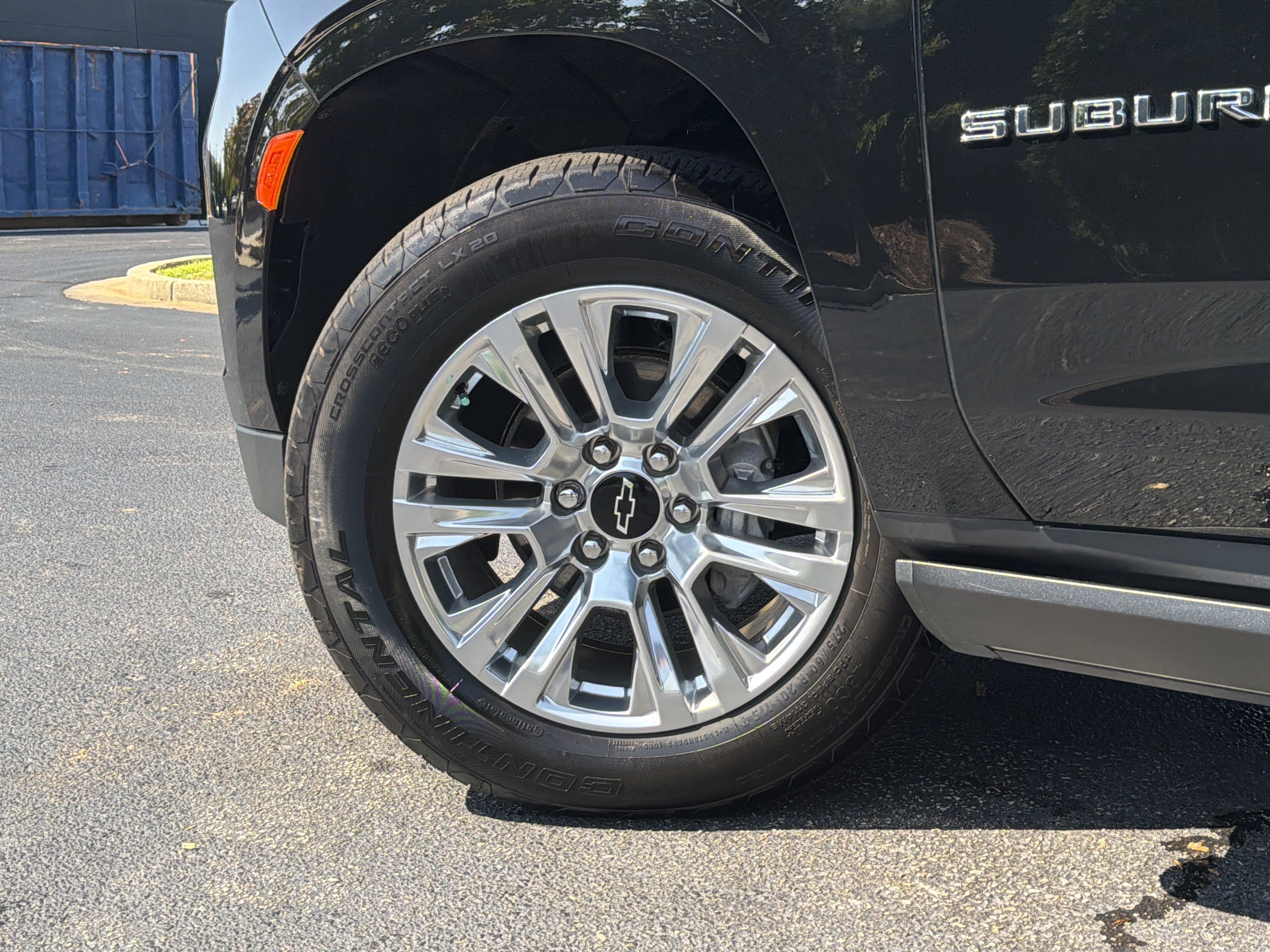 Used 2022 Chevrolet Suburban High Country AWD/4WD image 18