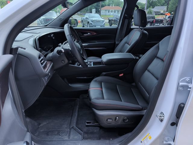 Used 2026 Chevrolet Traverse RS AWD/4WD image 12