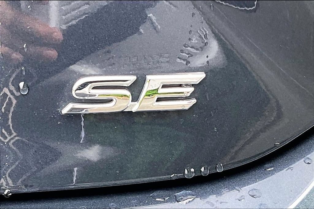 Used 2026 Toyota Camry SE FWD image 24