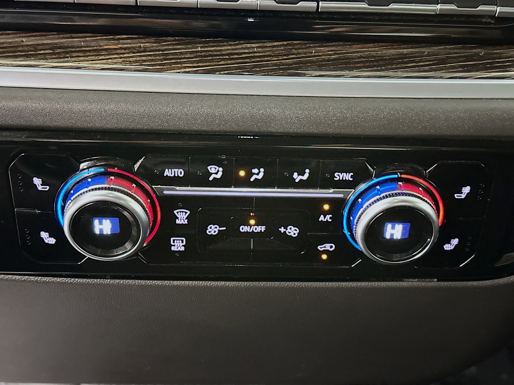 Used 2022 GMC Sierra 1500 Elevation image 23