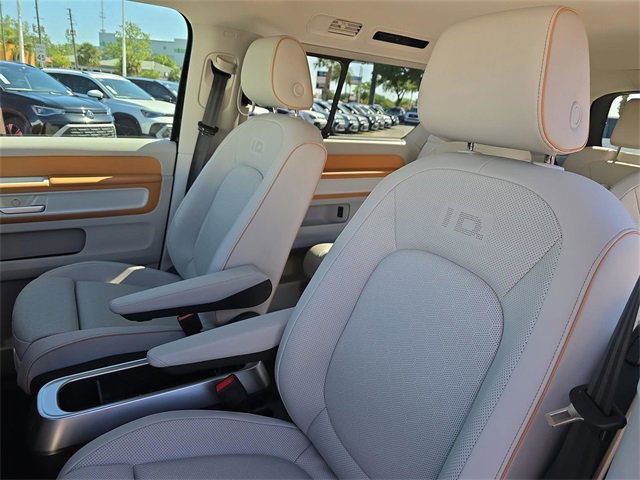 New 2025 Volkswagen ID. Buzz Pro S Plus image 12