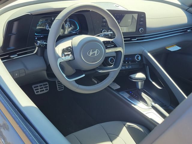 New 2026 Hyundai Elantra Sport FWD image 5