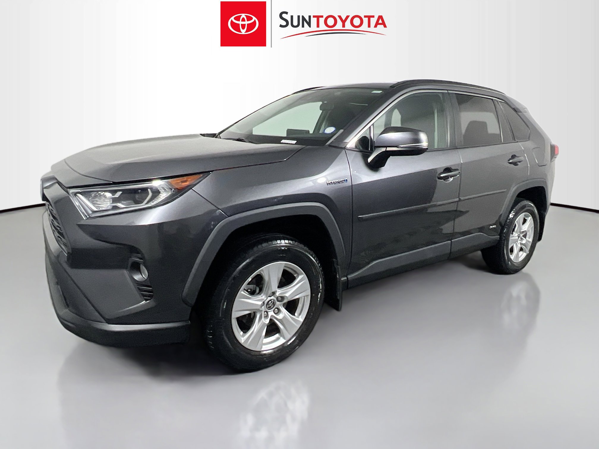 Used 2021 Toyota RAV4 XLE image 9