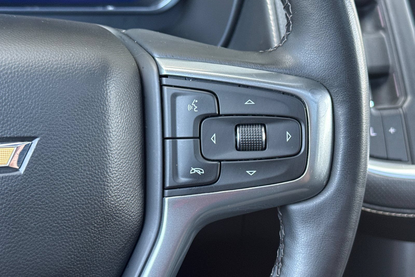 Used 2023 Chevrolet Suburban Premier AWD/4WD image 37