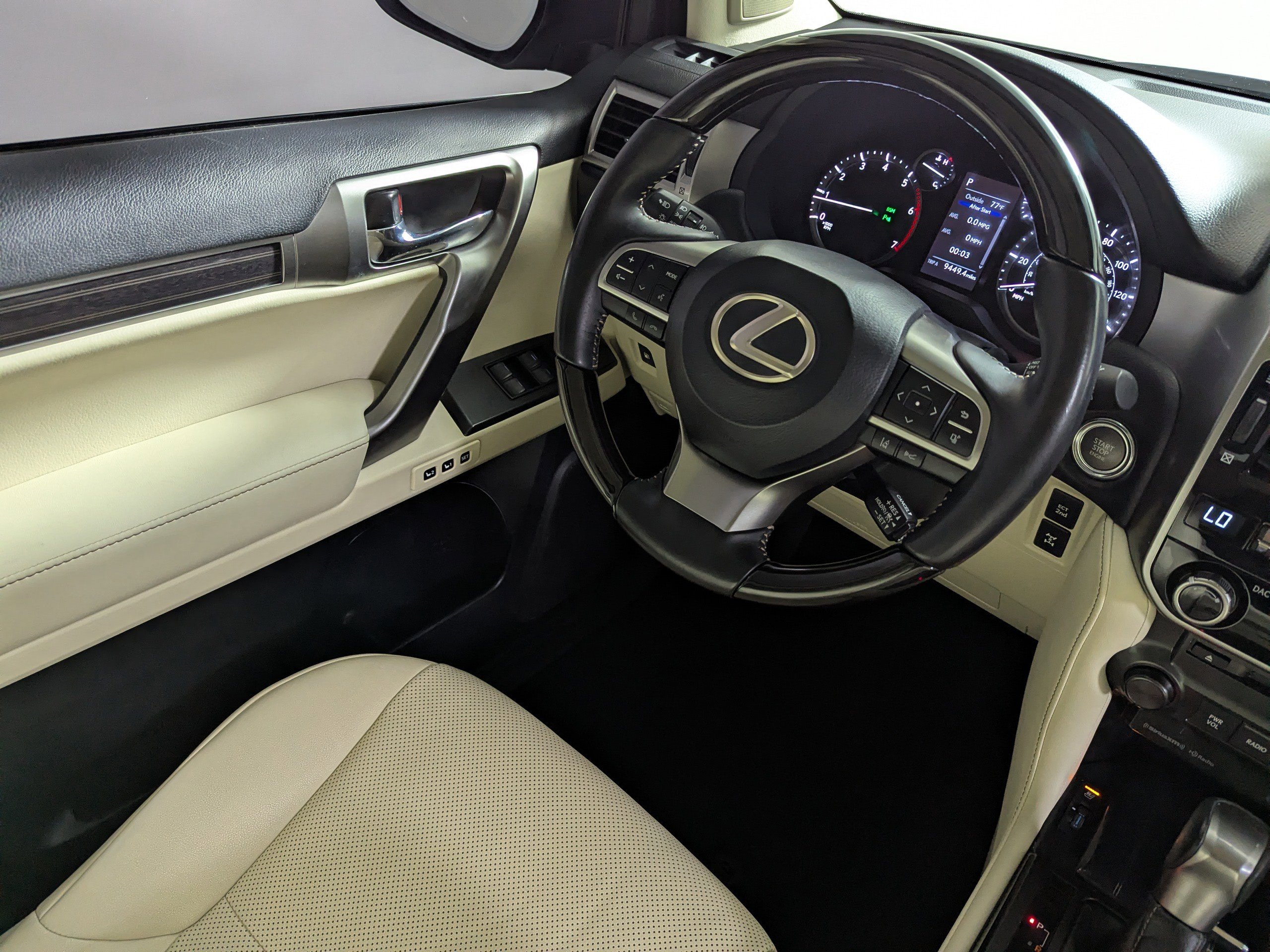 Used 2023 Lexus GX 460 Premium image 9