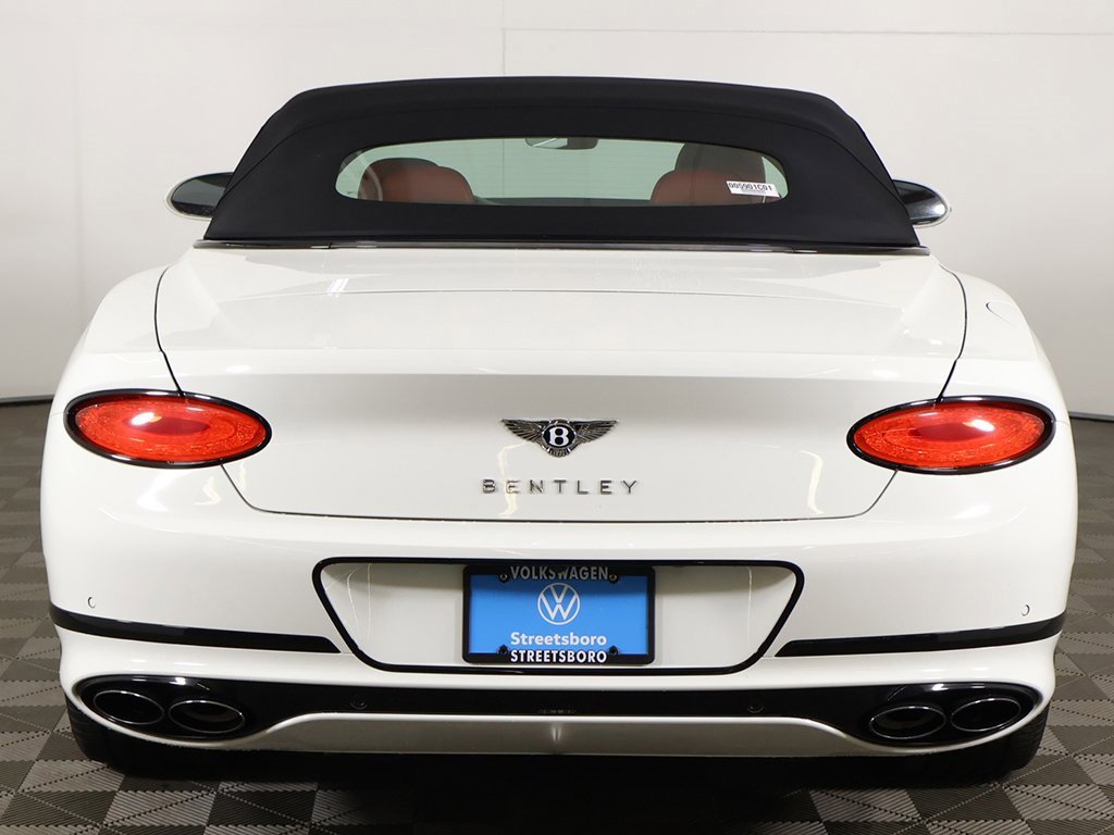 Used 2023 Bentley Continental GT Azure image 15