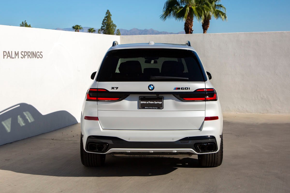 New 2026 BMW X7 M60i image 7
