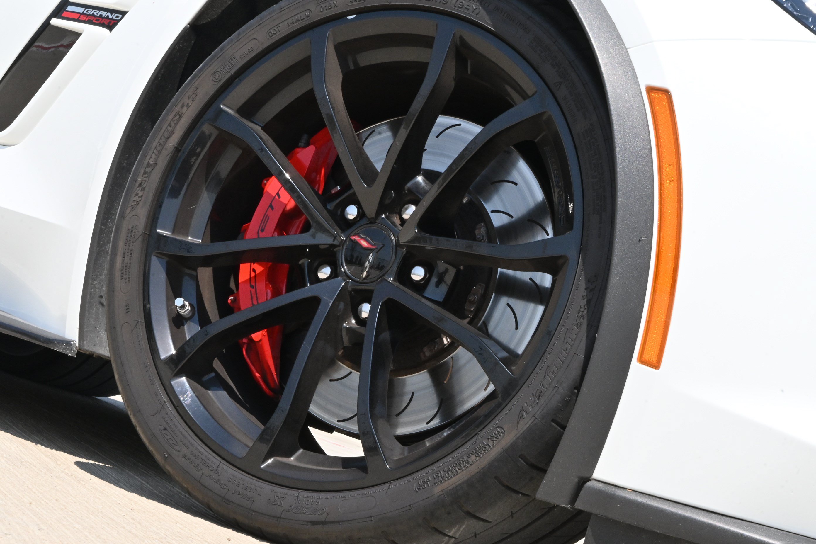 Used 2019 Chevrolet Corvette Grand Sport RWD image 11
