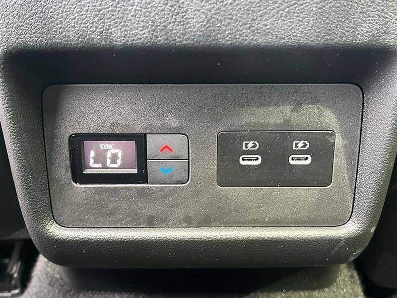 Used 2025 Nissan Rogue SL w/ Tech Package image 41