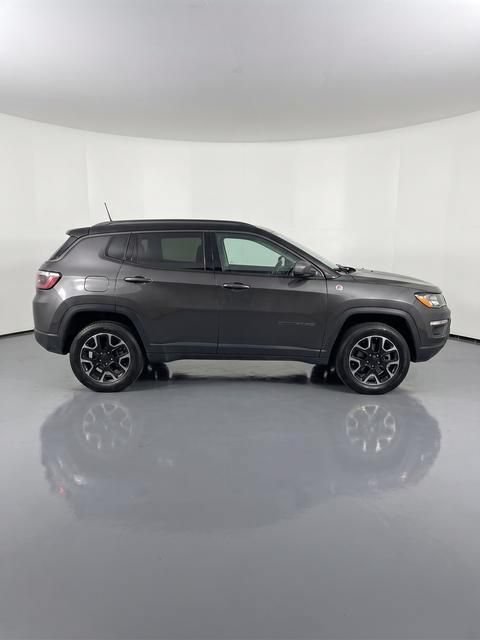 Used 2019 Jeep Compass Trailhawk AWD/4WD image 3