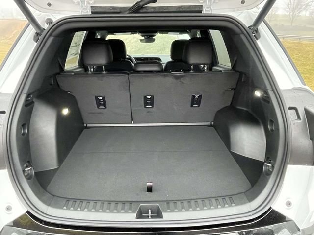 New 2026 GMC Terrain AT4 w/ Convenience Package III image 10