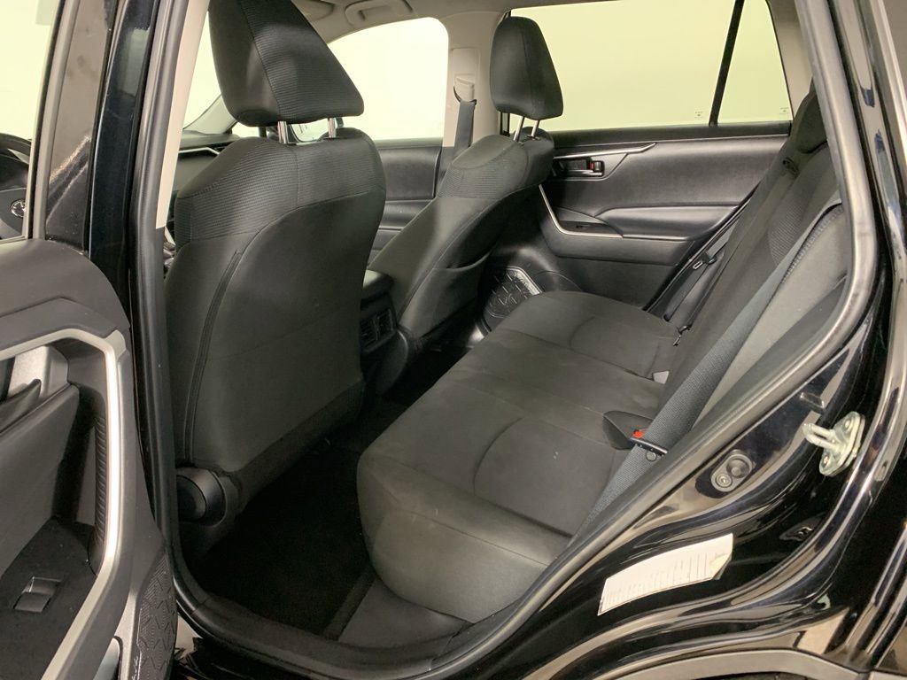 Used 2023 Toyota RAV4 LE image 31
