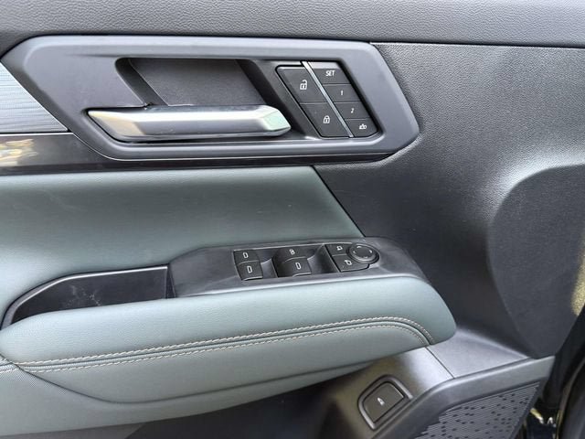 New 2026 GMC Terrain AT4 w/ Convenience Package III AWD/4WD image 19