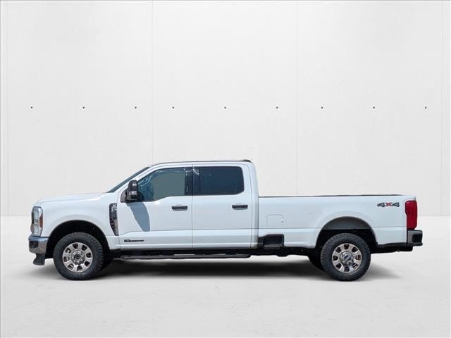 Used 2024 Ford F350 XLT image 3