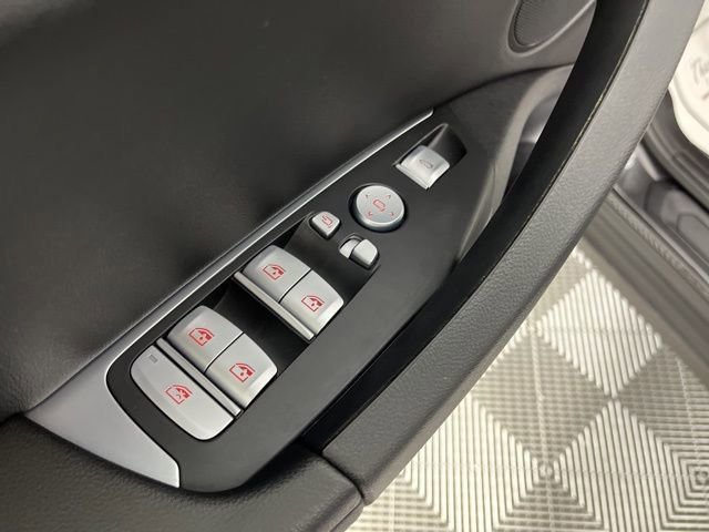 Used 2024 BMW X3 sDrive30i w/ Convenience Package RWD image 34