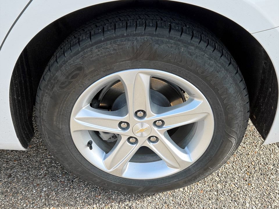 Used 2024 Chevrolet Malibu LT image 33