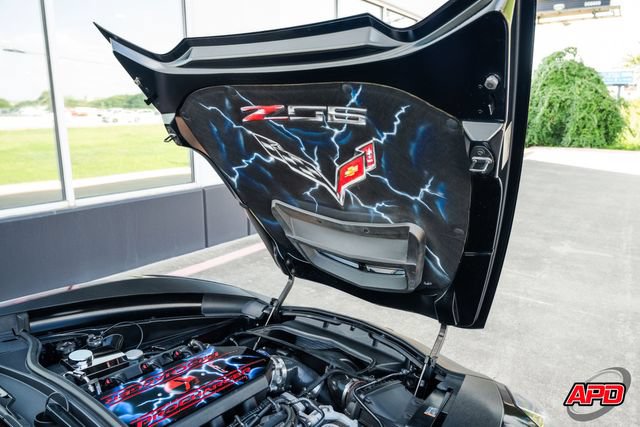 Used 2015 Chevrolet Corvette Z06 w/ 3LZ Preferred Equipment Group RWD image 82