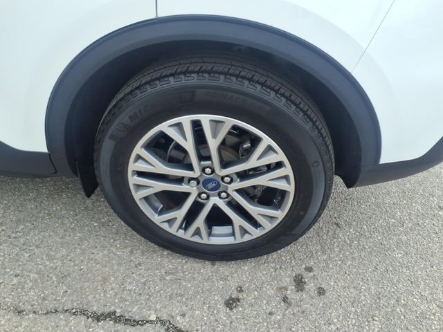 Used 2022 Ford Escape SEL AWD/4WD image 11