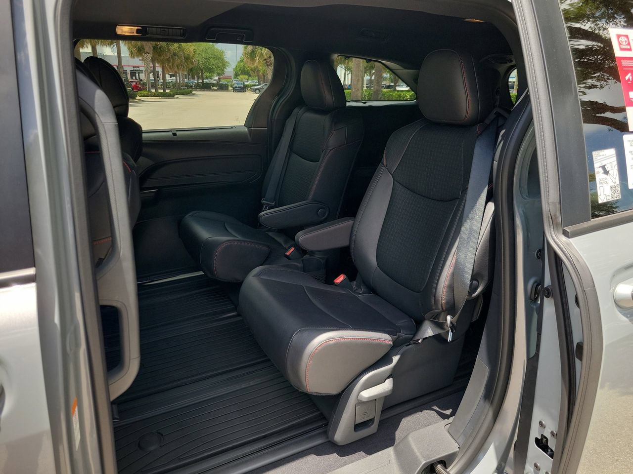New 2026 Toyota Sienna XSE FWD image 11