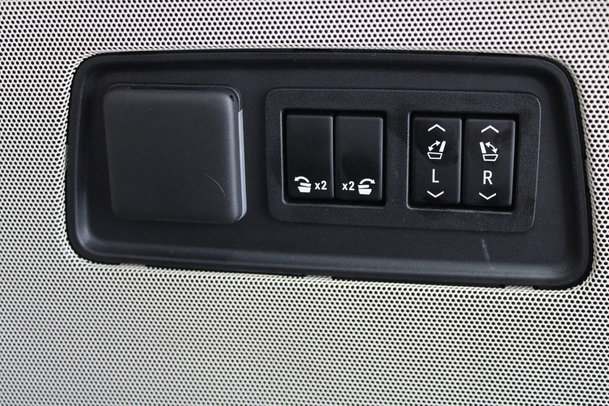 Used 2021 Cadillac Escalade Premium Luxury Platinum AWD/4WD image 22