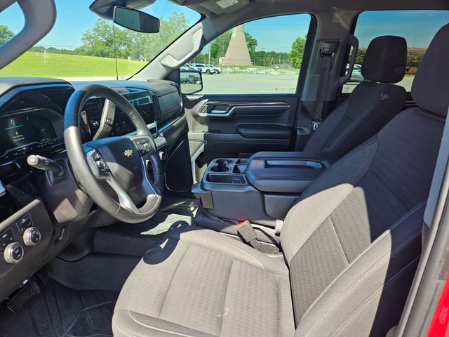 Used 2023 Chevrolet Silverado 1500 LT AWD/4WD image 9