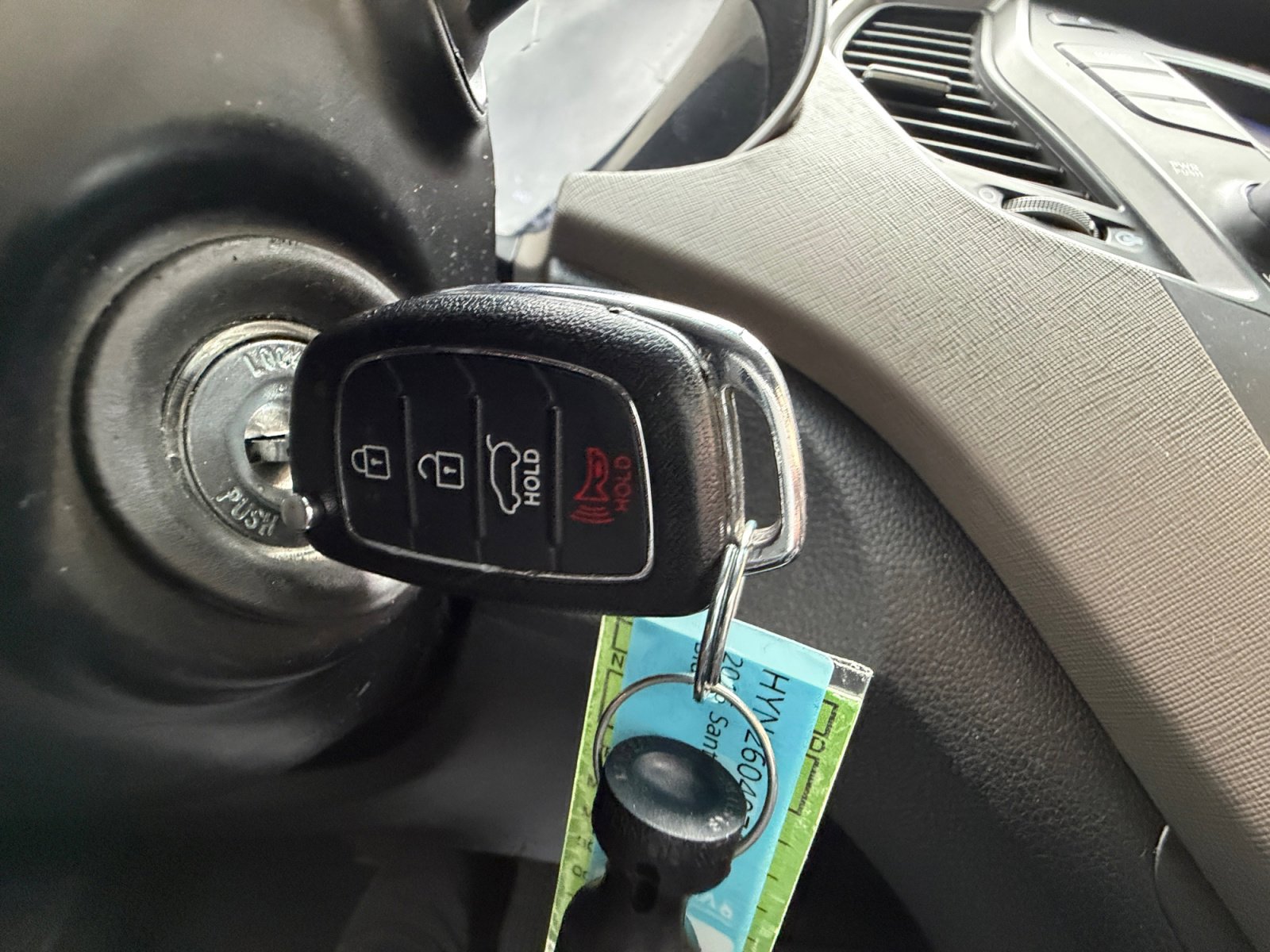 Used 2016 Hyundai Santa Fe Sport image 30