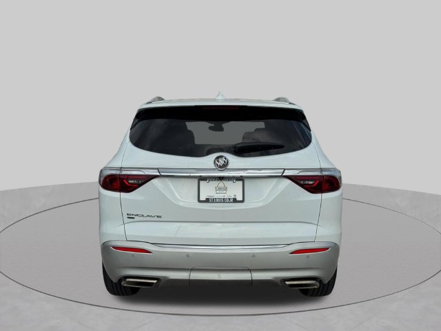 Used 2023 Buick Enclave Essence AWD/4WD image 5