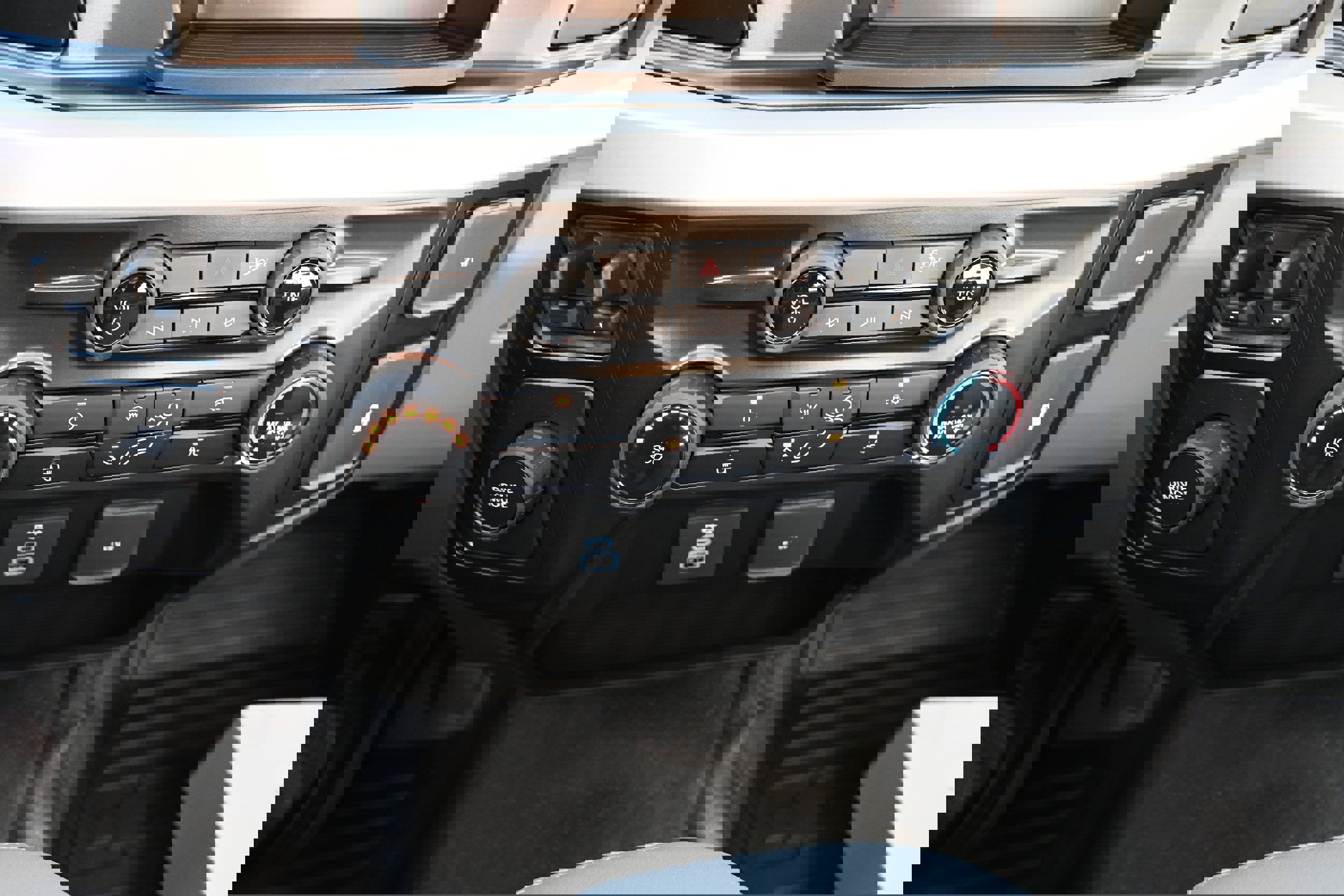 New 2026 Ford F550 2WD Regular Cab Super Duty image 9