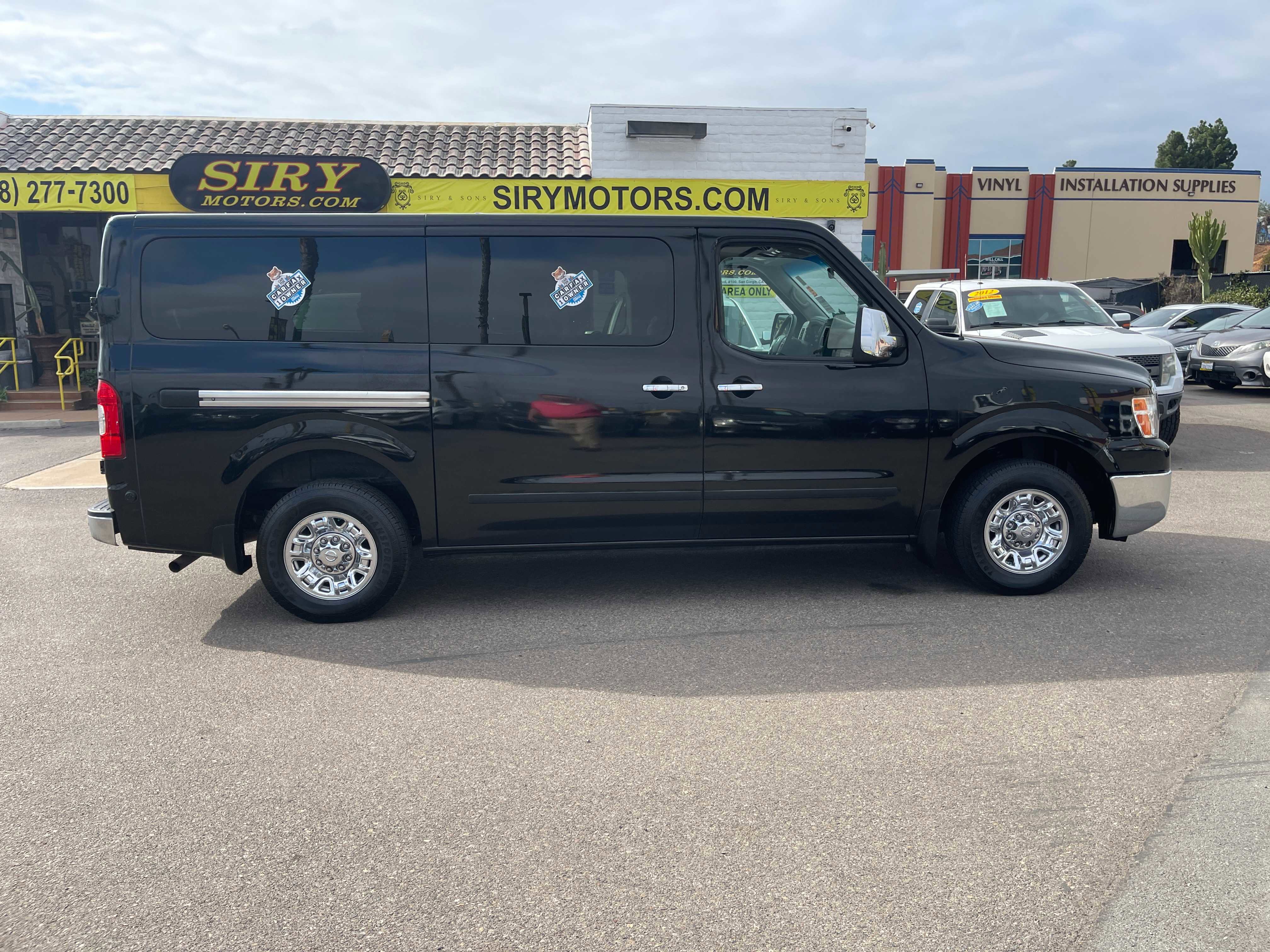 Used 2018 Nissan NV 3500 SV w/ Navigation Package image 2