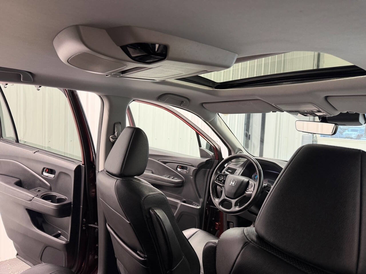 Used 2019 Honda Pilot Touring image 19