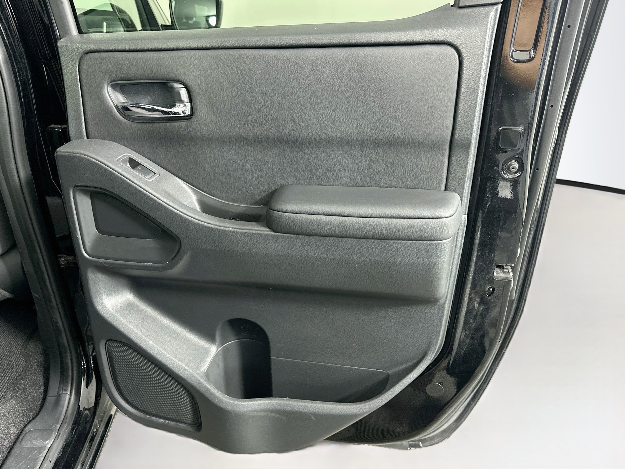 Used 2026 Nissan Frontier SV RWD image 30