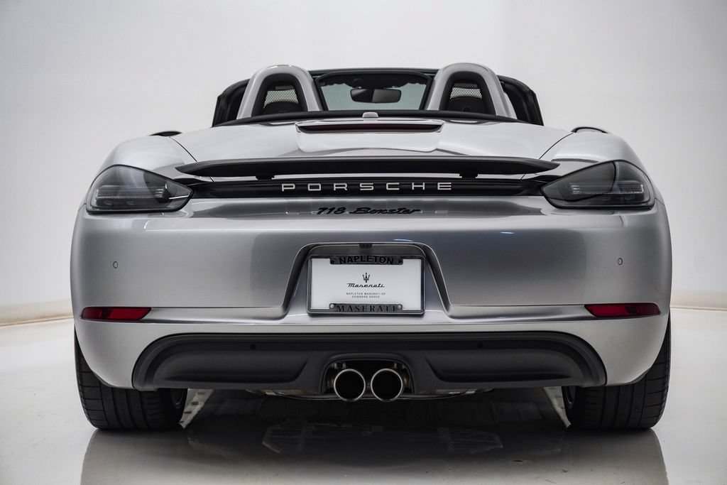 Used 2024 Porsche 718 Boxster RWD image 10