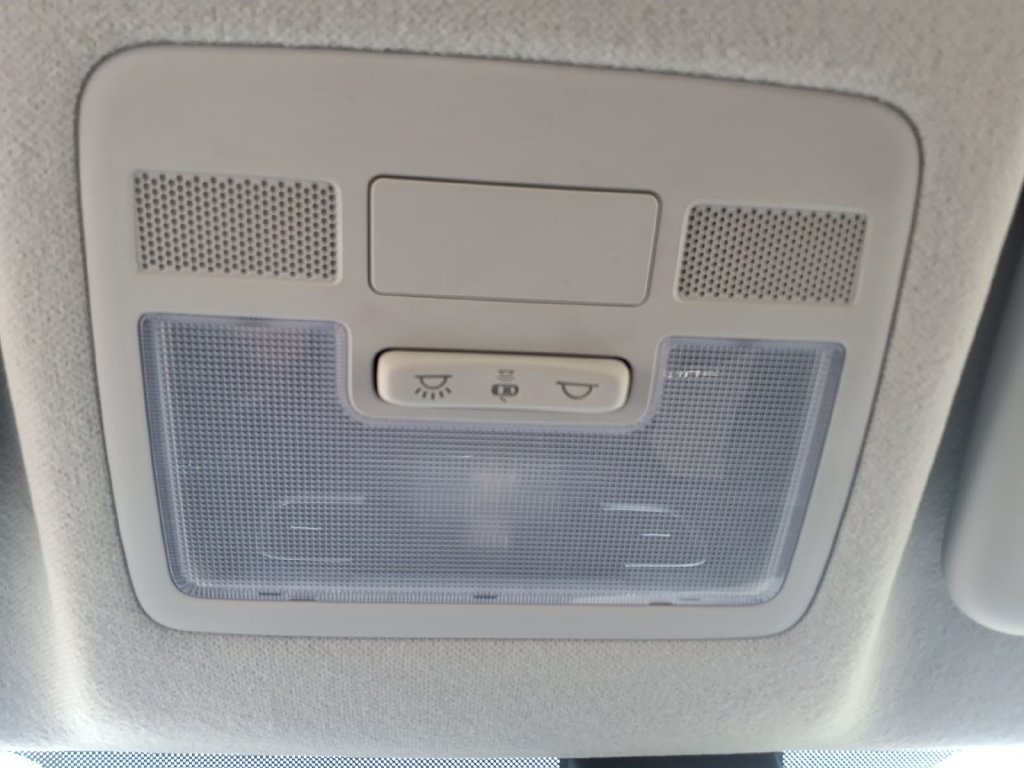 Certified 2025 Hyundai Venue SE FWD image 29