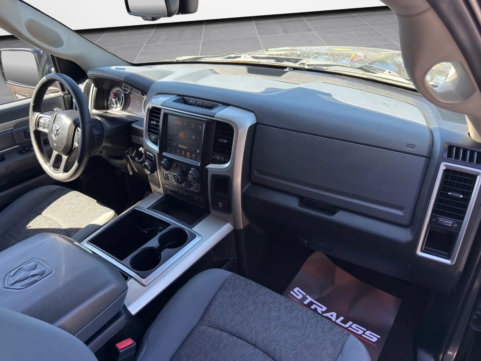 Used 2015 RAM 1500 Big Horn RWD image 20