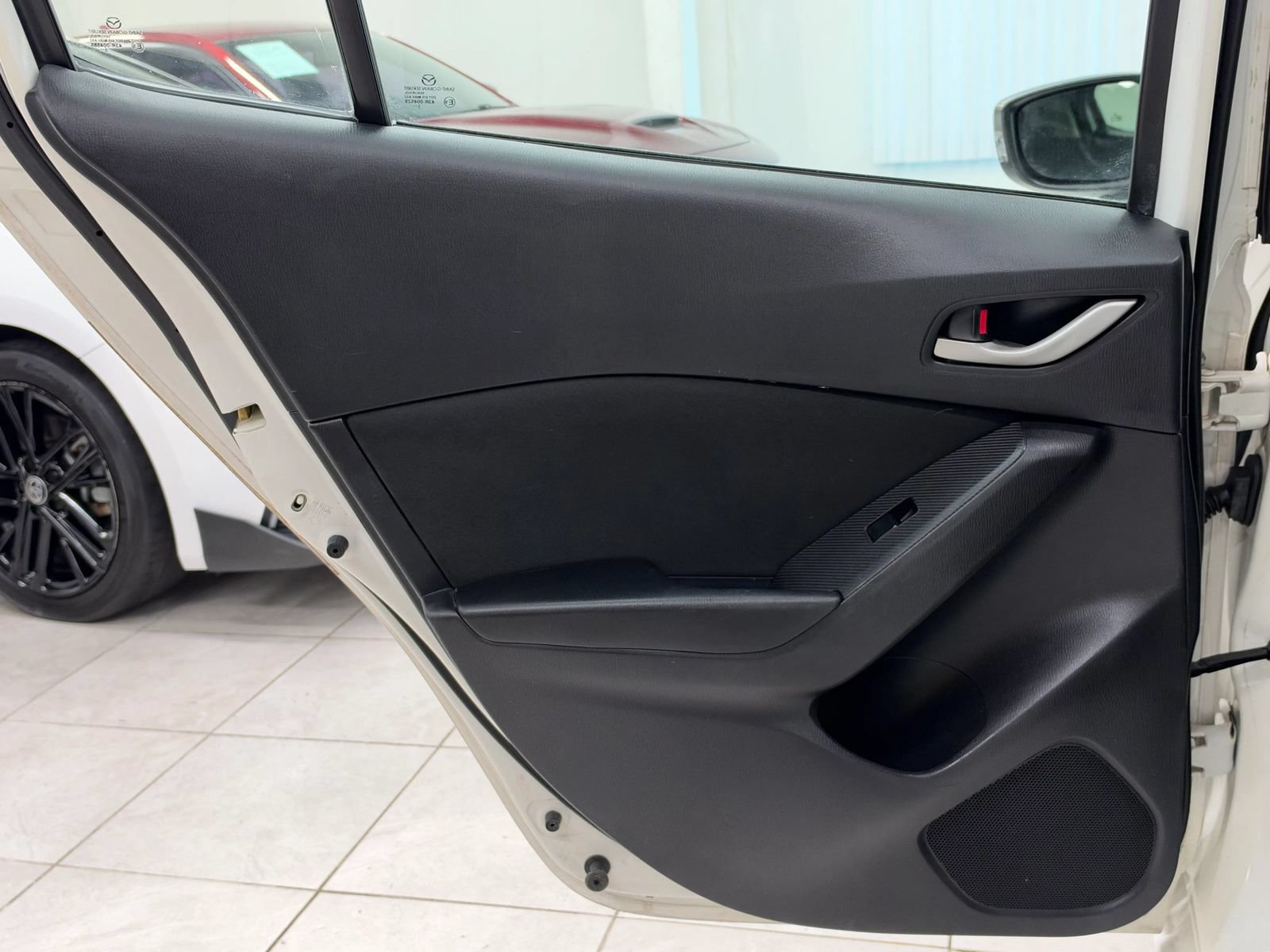 Used 2016 MAZDA MAZDA3 i Sport w/ Preferred Equipment Package FWD image 18