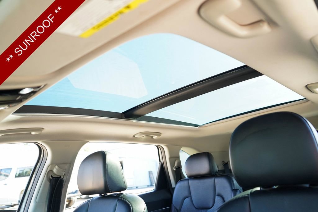 Used 2022 Kia Sorento SX AWD/4WD image 13
