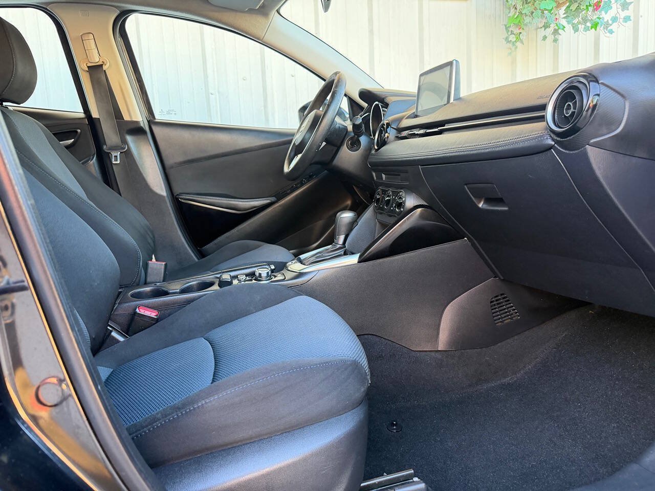 Used 2016 Scion iA FWD image 14
