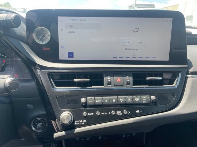 Used 2023 Lexus ES 350 w/ Premium Package FWD image 9