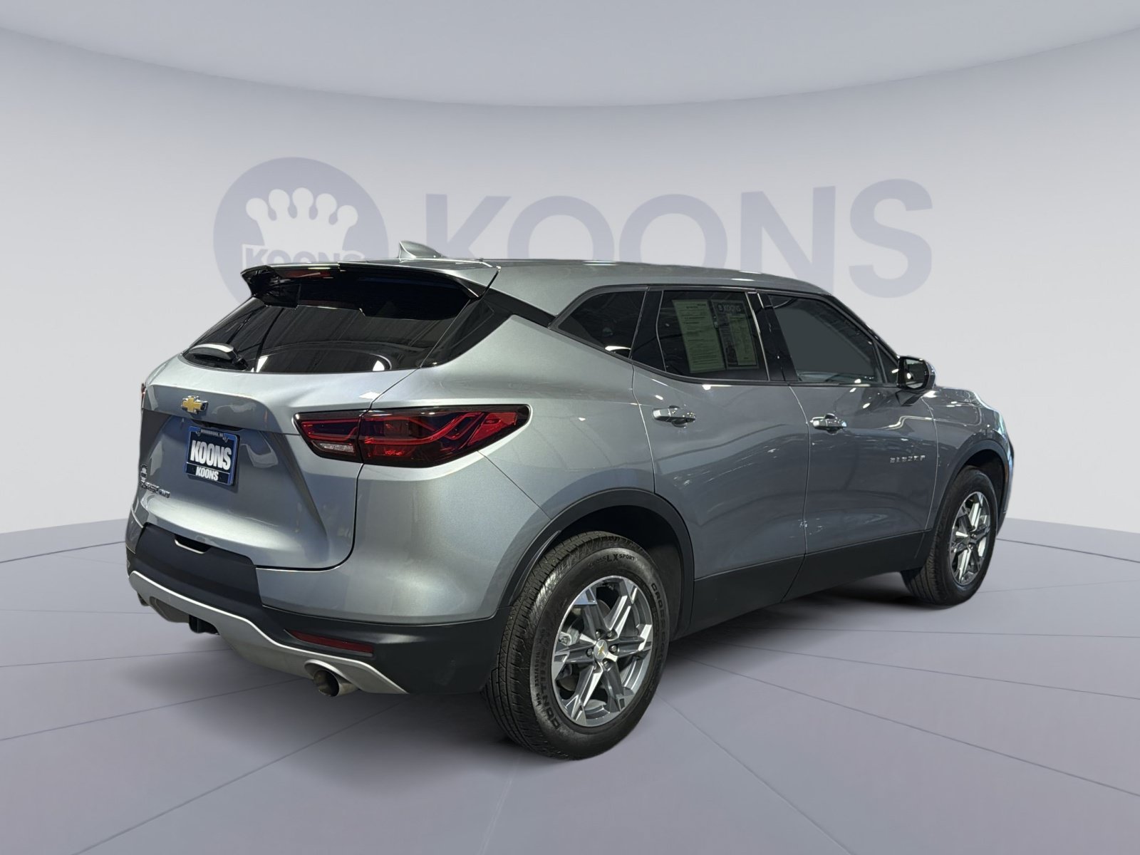 Used 2023 Chevrolet Blazer LT AWD/4WD image 7