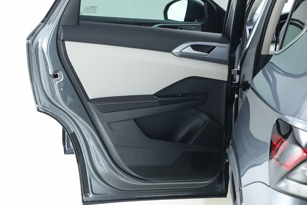 New 2025 Volkswagen Taos SEL image 56