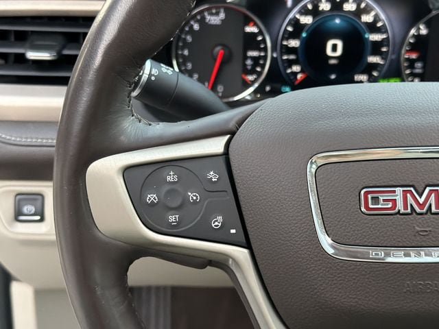 Used 2019 GMC Acadia Denali w/ Technology Package FWD image 27