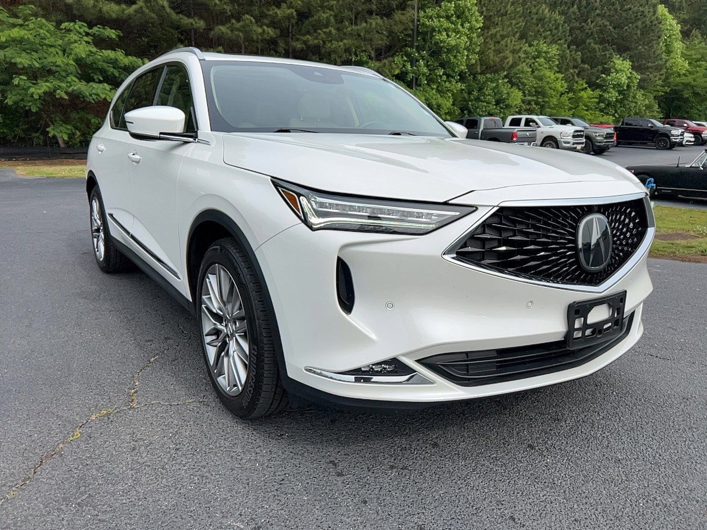 Used 2023 Acura MDX AWD/4WD image 3
