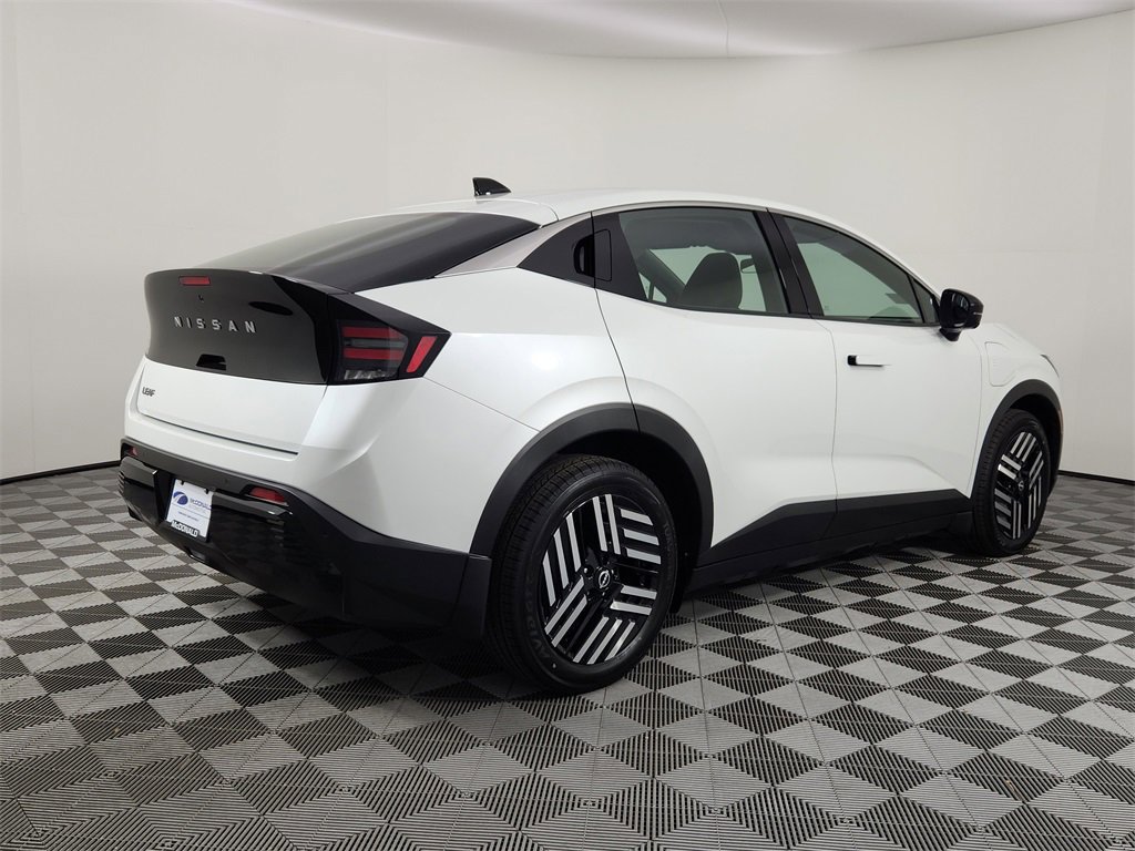 New 2026 Nissan Leaf SV+ w/ Floor Mat Package (SV+) FWD image 5