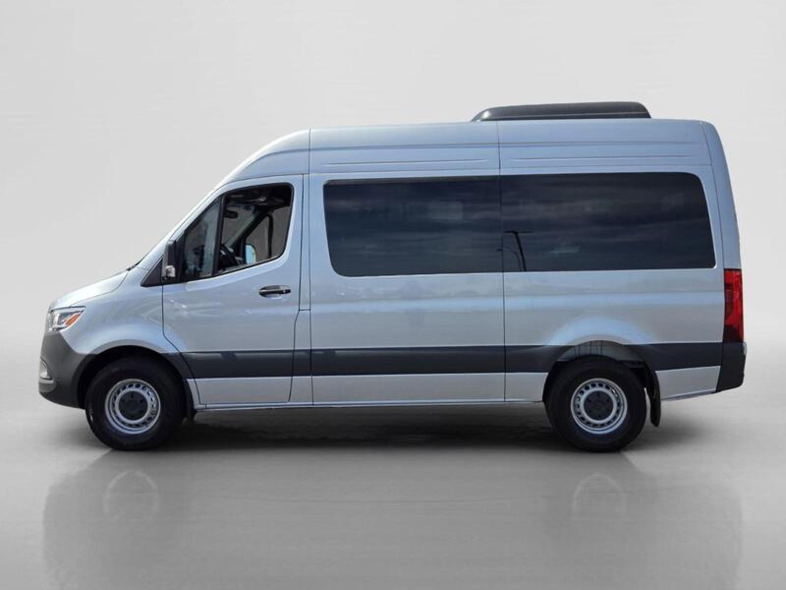 New 2026 Mercedes-Benz Sprinter 2500 image 2